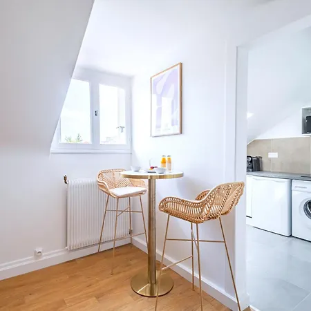 Apartament Colore Proche Paris Parc Des Princes- Ii